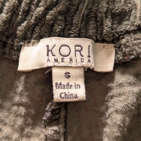 KORI America Green Cordoury Midrise Shorts size Small - Picture 4 of 4